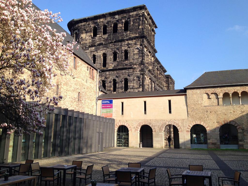 Ferienappartement Hennen Konz Bagian luar foto