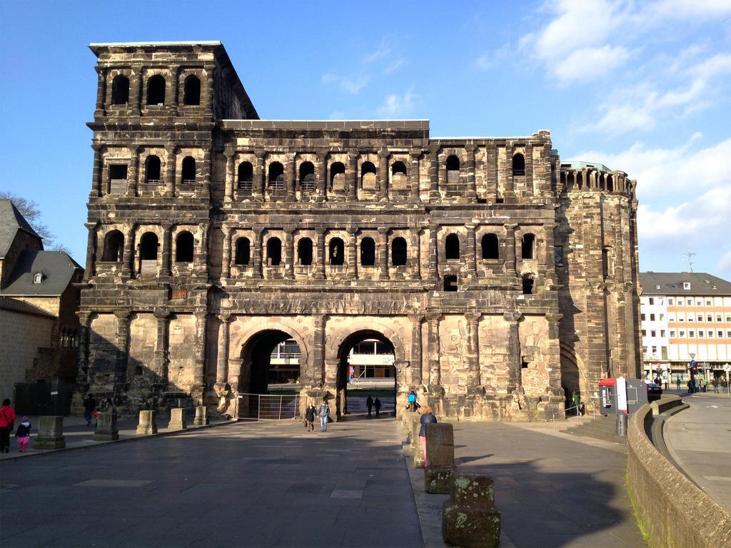 Ferienappartement Hennen Konz Bagian luar foto