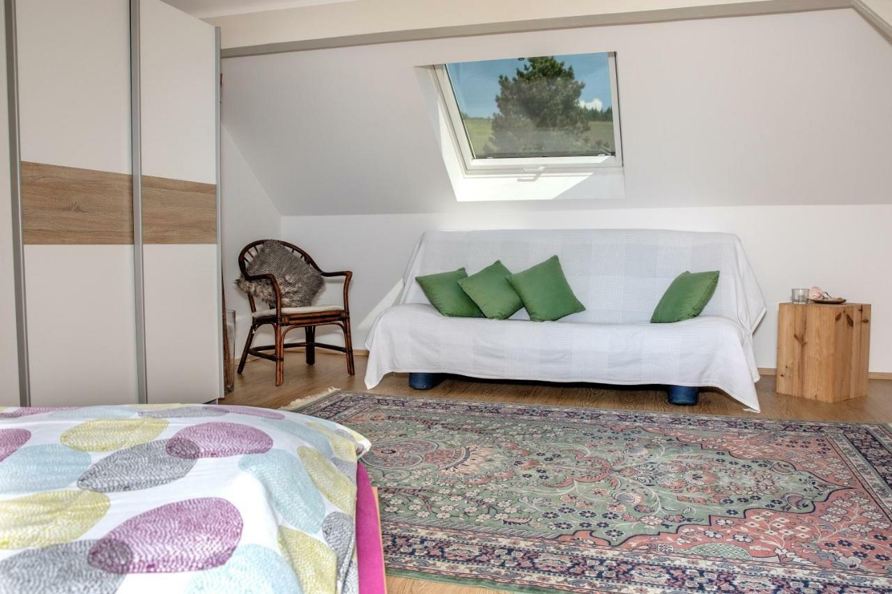 Ferienappartement Hennen Konz Bagian luar foto