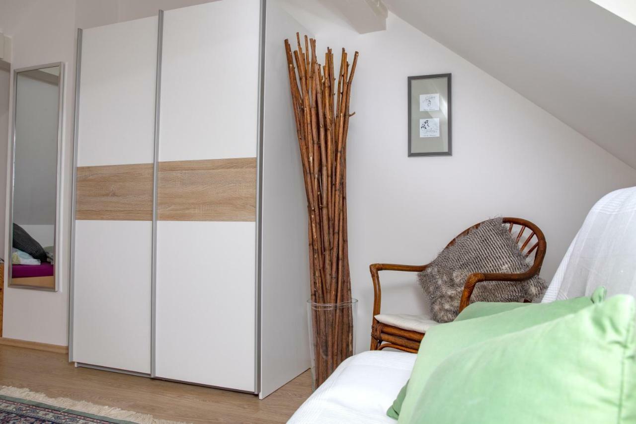 Ferienappartement Hennen Konz Bagian luar foto
